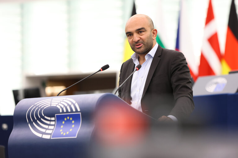 Intervention d’Arash Saeidi lors de la session plénière du Parlement européen – Derniers développements concernant la révision des règles sur les droits des passagers aériens et la responsabilité des compagnies aériennes