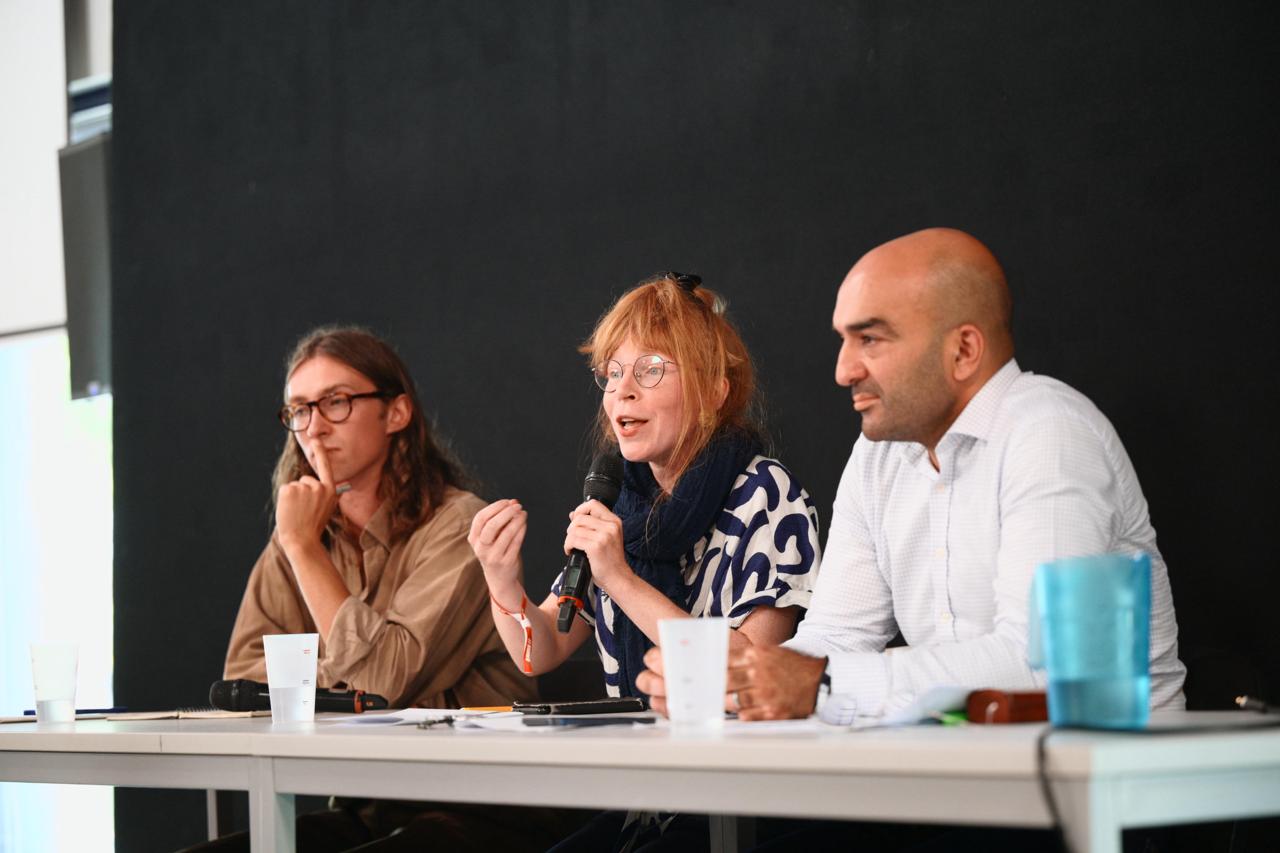 Amfis 2025 : deux conférences pour une même bataille démocratique